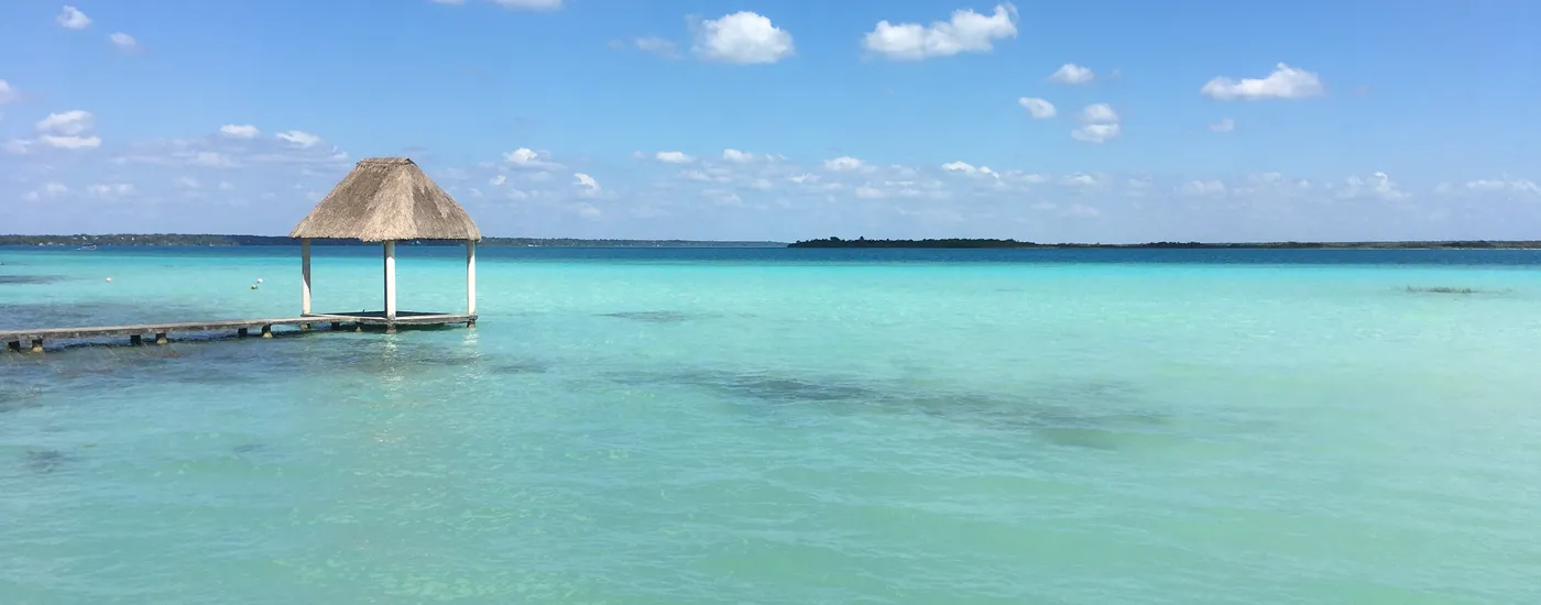 Mexiko-Bacalar-Laguna-Bacalar-Blau