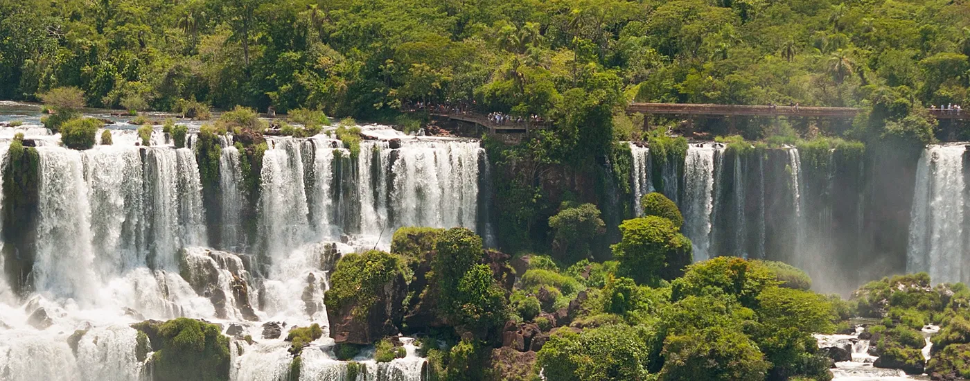 Papaya Tours - Bezaubernde Wasserfälle von Iguazú