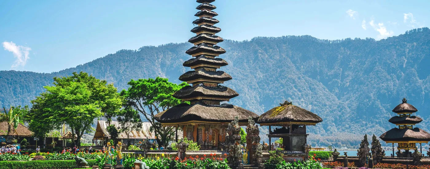 indonesien bali tempel see Pura Ulun Danu romeo a UXhECwQEHQA unsplash