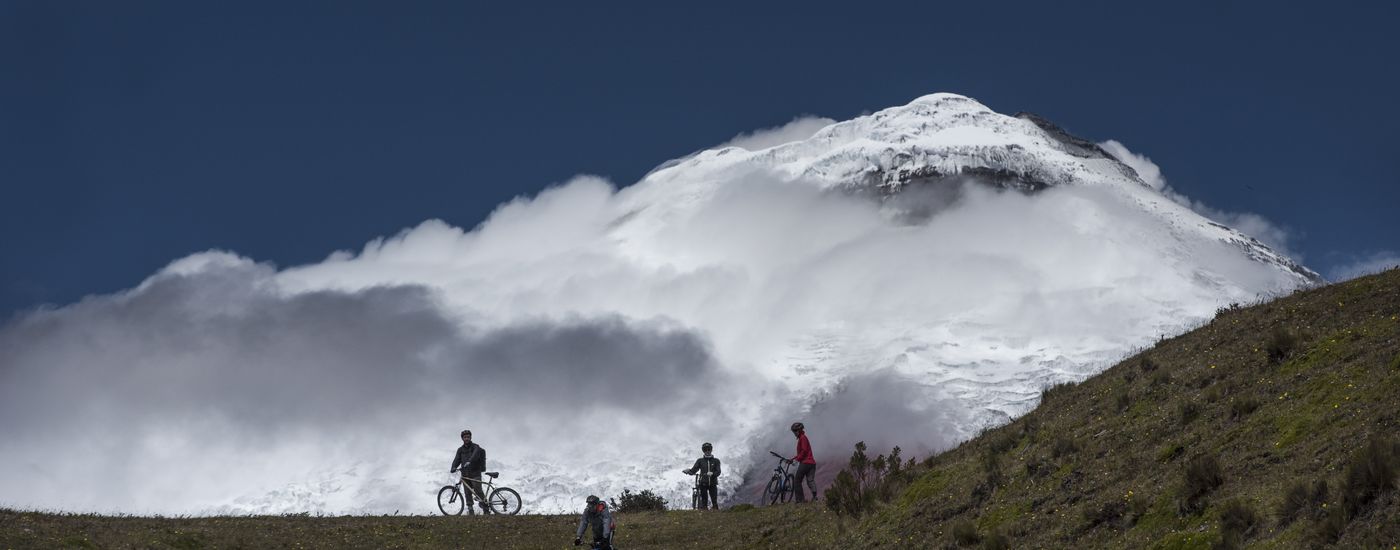 Ecuador-Cotopaxi-Bike-Downhill-Latinconnect
