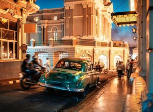 Kuba Santiago de Cuba Nightlife iStock 681961940
