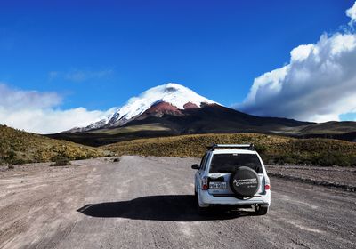 ecuador cotopaxi auto