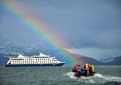 stella asutralis mit regenbogen