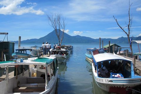 Guatemala-Lago-Atitlan-Boote