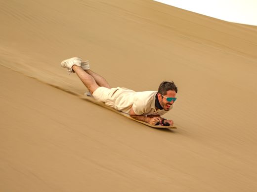 Peru_Huacachina_Sandboarding_Wuestenbuggytour