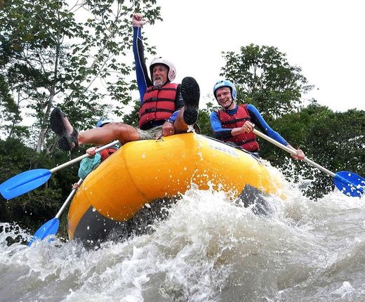 Rafting-Tour im Dschungel - Hakuna Matata Lodge Ecuador