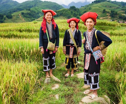 Vietnam Sapa Volksstamm Bergvoelker Dorf Besuch
