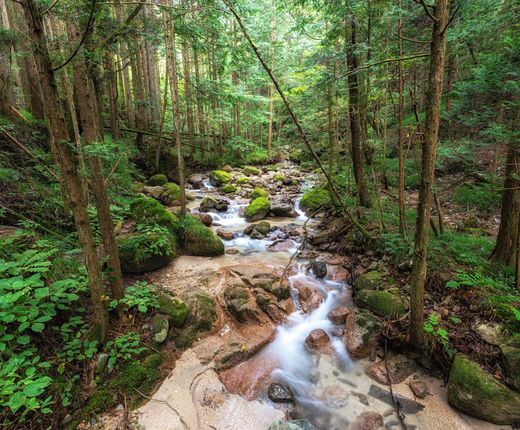 Japan_Tsumago_Wasserfall_Deposit