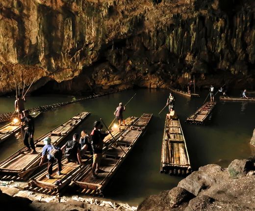 Thailand_Pai_ThamLot_Floße
