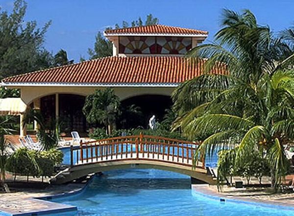 Hotel Mercure Cuatro Palmas