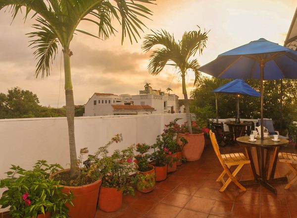 Hotel Tres Banderas