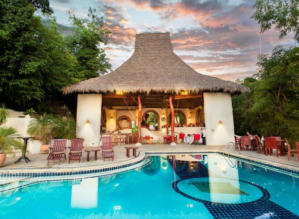 Pelican Eyes Resort & Spa