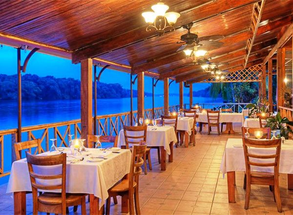Tortuga Lodge & Gardens