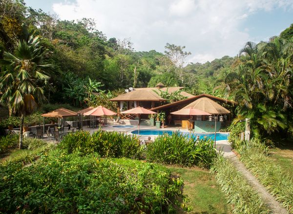 Playa Espadilla Hotel