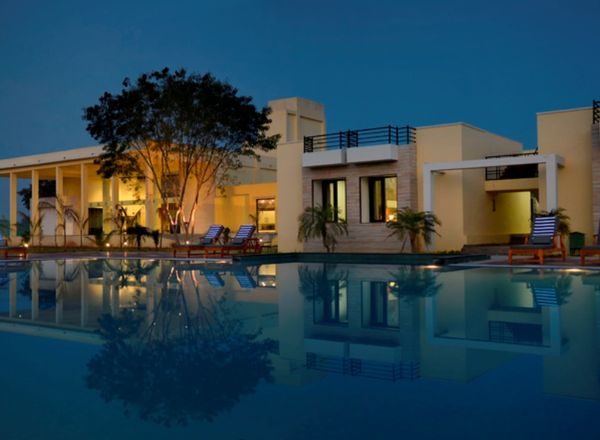 Hotel Jungle Vilas