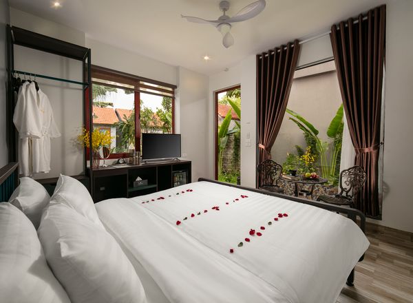 Tam Coc Holiday Hotel & Villa