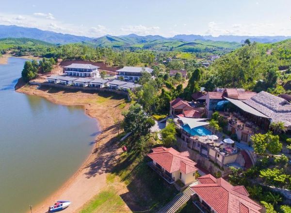 Phong Nha Lake House Resort