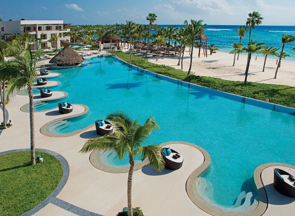 Hotel Secrets Akumal