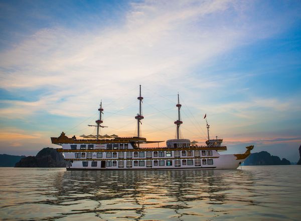Dragon Legend Cruise