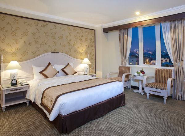 Chalcedony Hotel