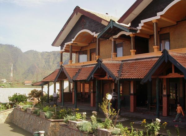 Lava View Lodge