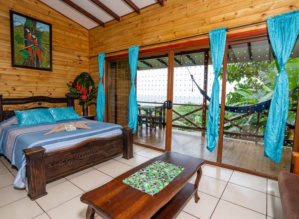 Pirate Cove Lodge