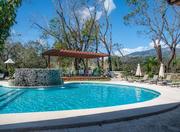 Hotel Hacienda Guachipelin
