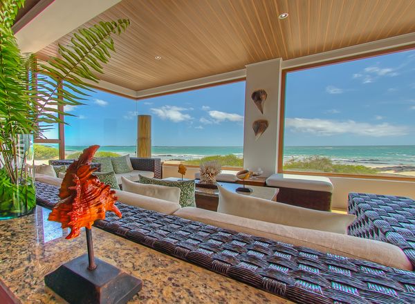 Iguana Crossing Boutique Hotel