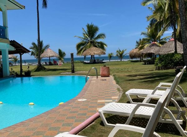 Las Lajas Beach Resort