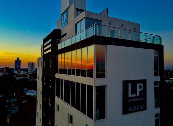 Hotel Luis Pomarino