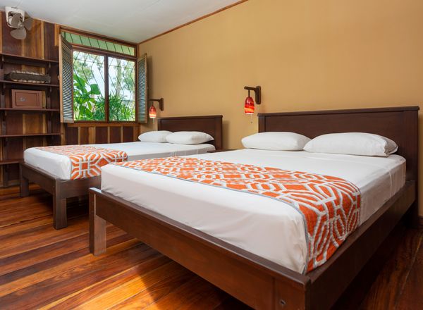 Laguna Lodge