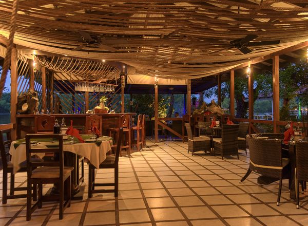Manatus Lodge