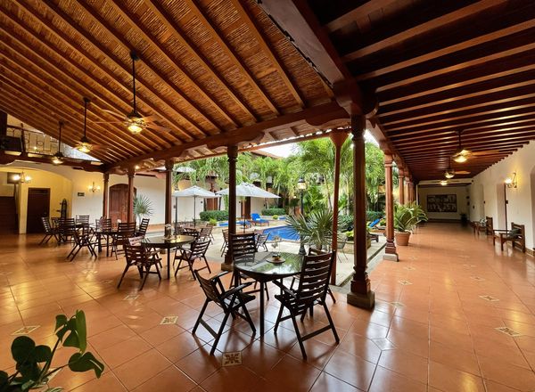 Hotel Plaza Colón