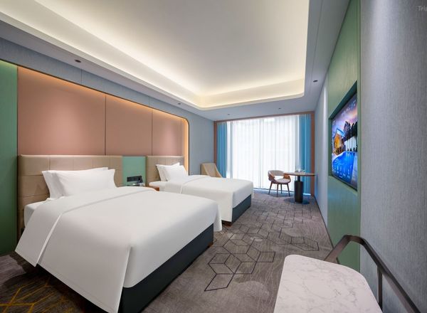 Fenghuang International Hotel