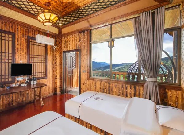 Seven Star Resort