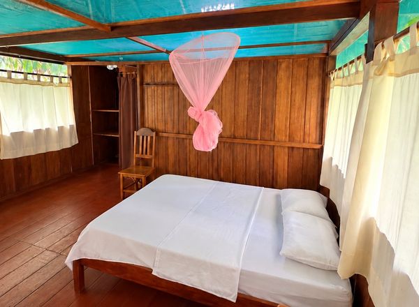 Cayman Eco Lodge