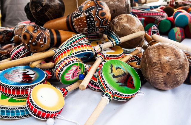 Ecuador_Market Souvenirs