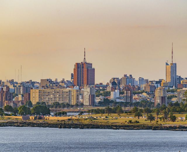 Uruguay Montevideo Stadt iStock 843725212