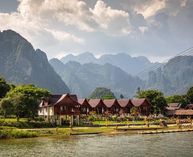Vang Vieng - Stadt Laos am Fluss - Rundreise