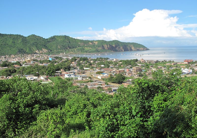 ecuador puerto lopez view