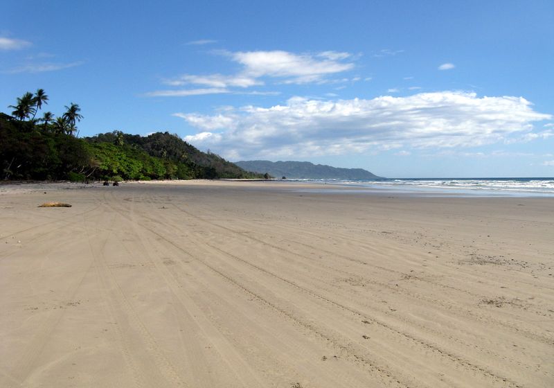 costa rica playa hermosa