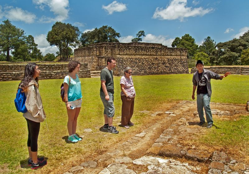 Guatemala-Iximche-Gruppe