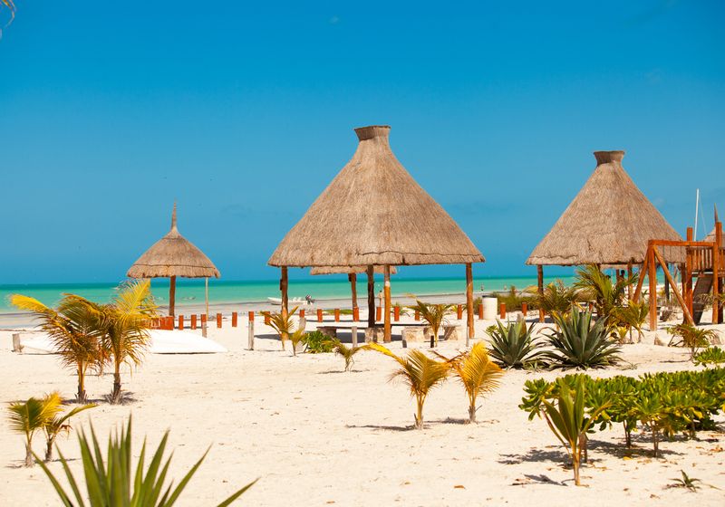 Mexiko Isla Holbox Strand2 iStock 179275174