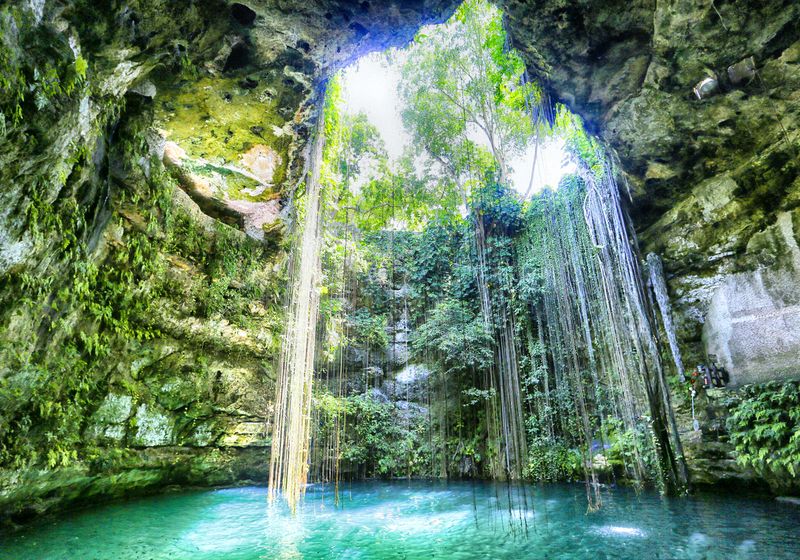 Mexiko Yucatan Cenote iStock 471176226