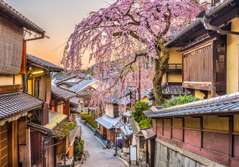 Japan Kyoto Stadtviertel Higashiyama iStock 902966276