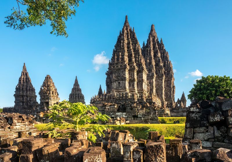 Tempelruinen von Prambanan Java iStock 1488242078