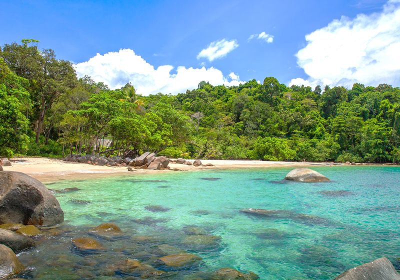 Thailand Khao Lak Beach AdobeStock 100786944 (3)