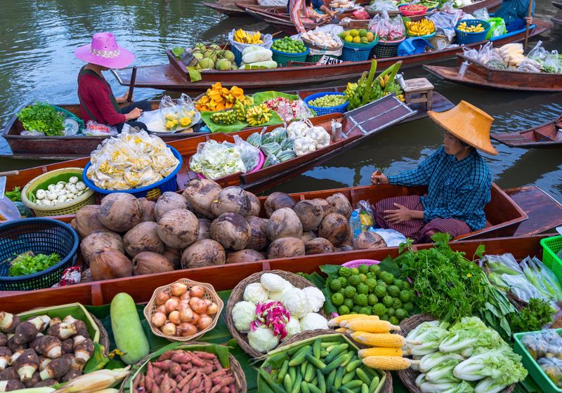 Thailand Bangkok Floating Market AdobeStock 461651966