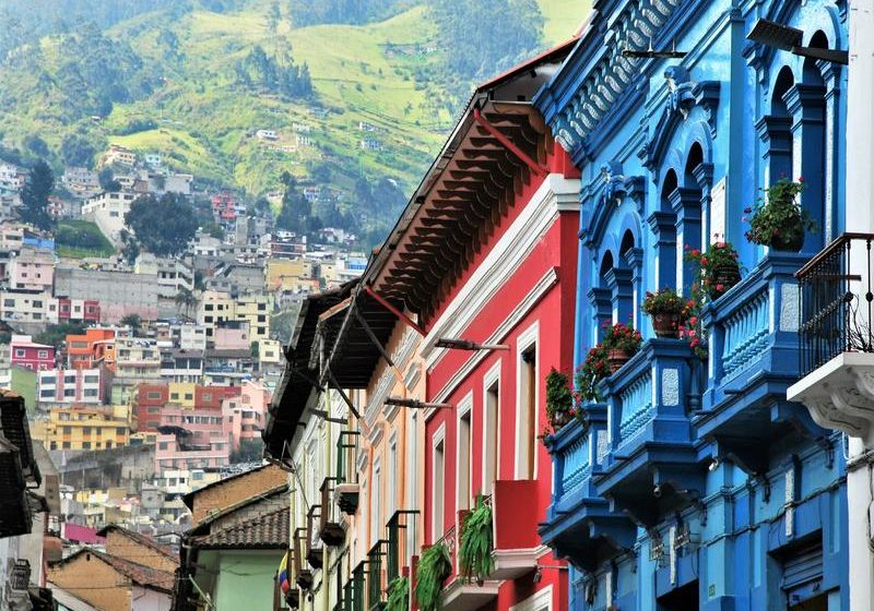 Ecuador Quito koloniale Architektur AdobeStock 184855502 resized