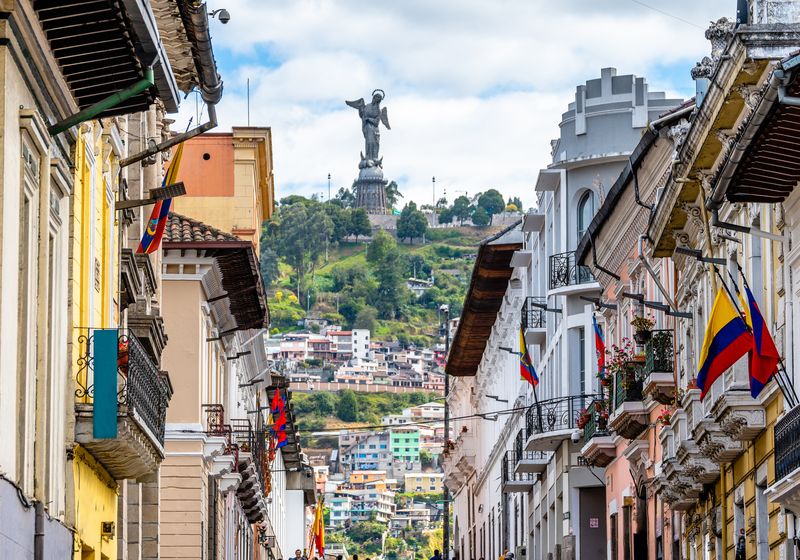 Ecuador Quito AdobeStock 528047987